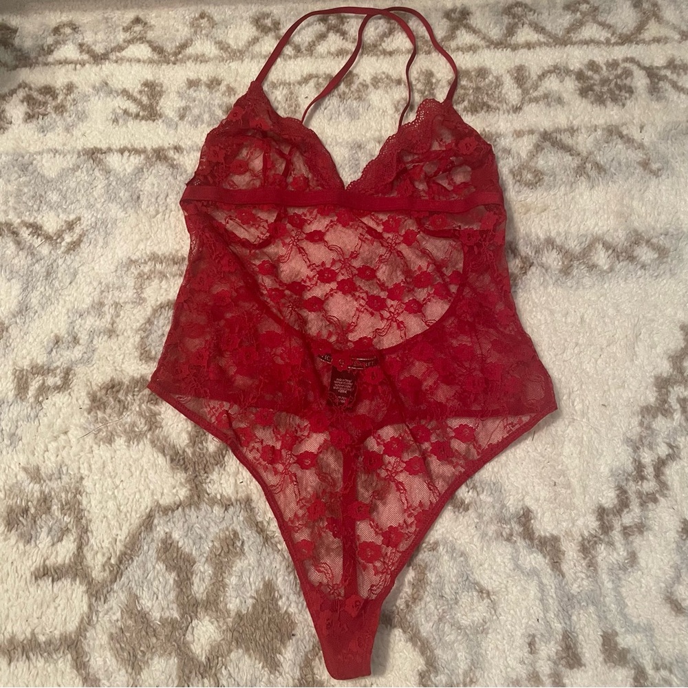 BNWOT Victoria's Secret Red Lace Unlined G-String Teddy Size Small